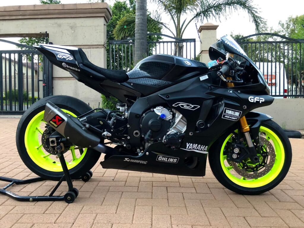 2015 Yamaha R1
