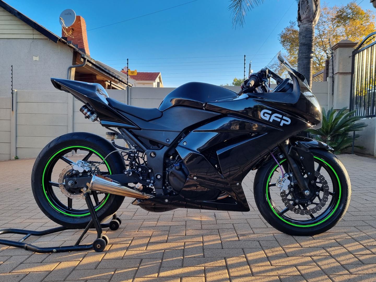 2009 Kawasaki ZX250 » GFP Motorcycle Sales