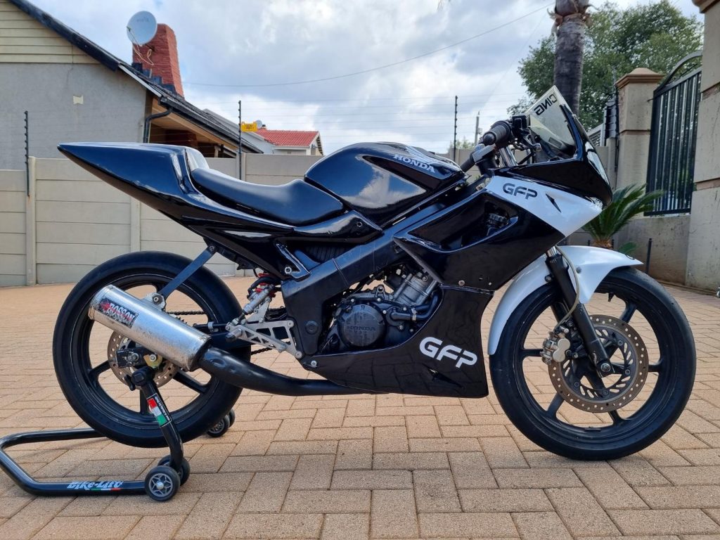 Honda CBR150