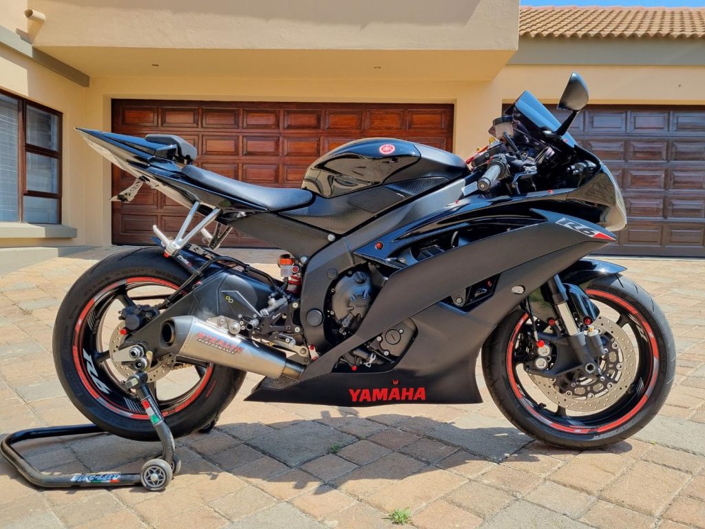2011 Yamaha R6