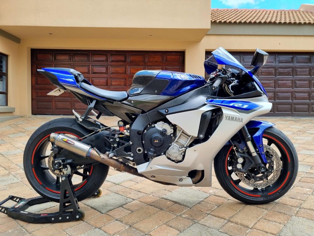 2015 Yamaha R1