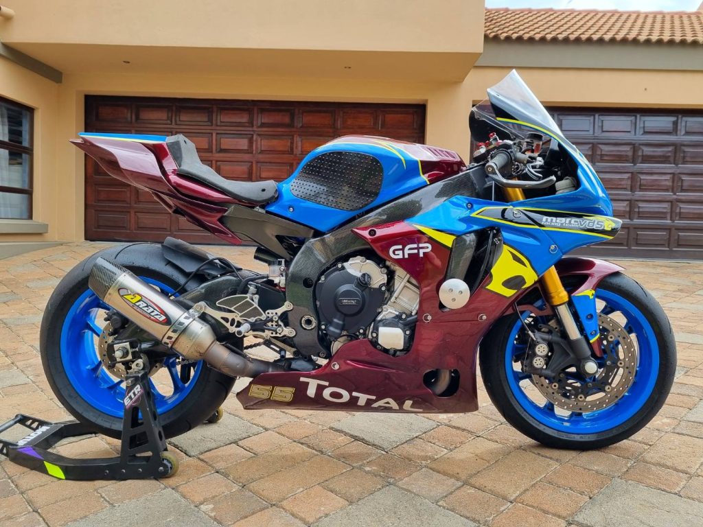 2015 Yamaha R1