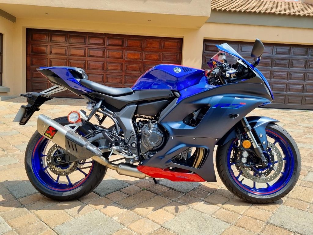 2023 Yamaha R7
